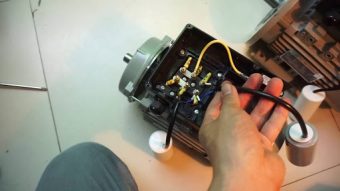 Motor điện quay ngược chiều