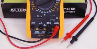 Sử dụng đồng hồ để tiến hành đo thông mạch điện