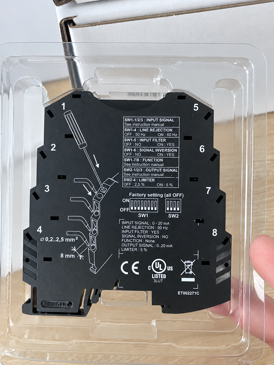 Seneca K109S – Hướng dẫn cấu hình DIP switch Mặt bên Seneca K109S với bảng hướng dẫn cấu hình DIP switch SW1 và SW2