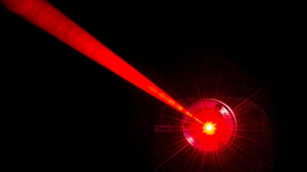 ánh sáng laser là gì?